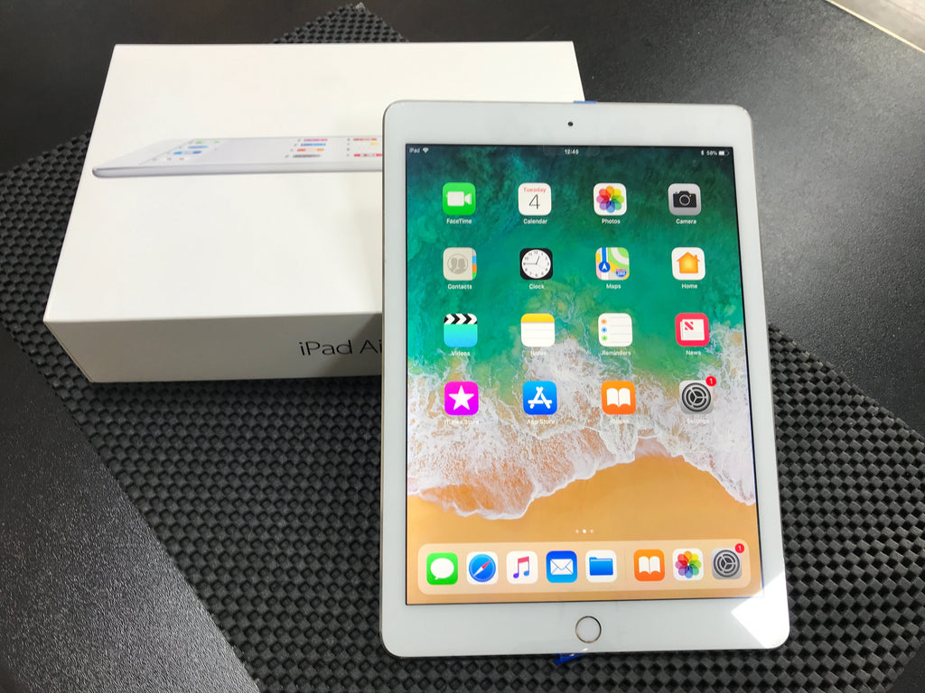 Apple iPad Mini 2 64GB Wifi + Cellular Silver | Laptop Workshop