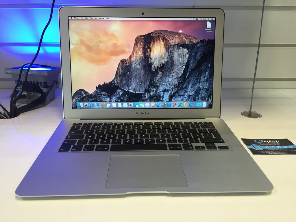 Apple Macbook Air 13-inch: Core i5 4GB 128GB-SSD 2015/16 | Laptop