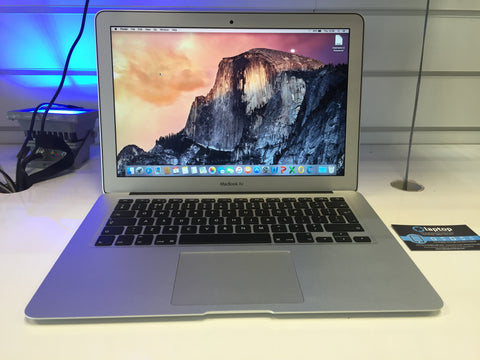Apple Macbook Air 13-inch: Core i5 4GB 128GB-SSD 2015/16